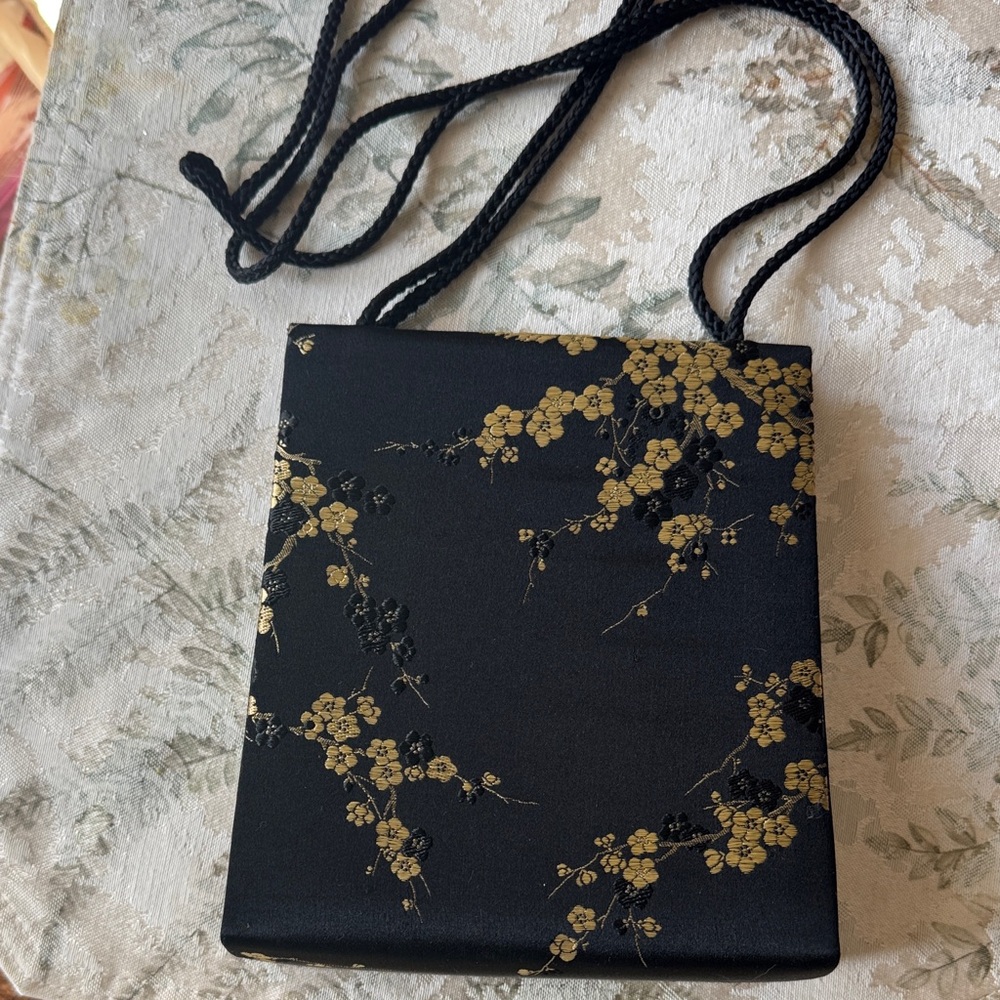 Amanda Smith Black Satin Mini Bag with Gold Floral Print - like NEW! - Picture 3 of 8